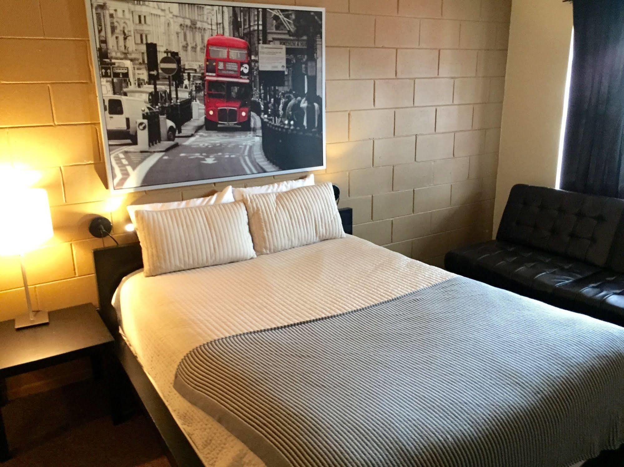 Three Rivers Motel 호모사싸 외부 사진